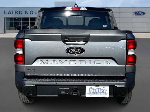New 2026 Ford Maverick Lariat w/ Black Appearance Package image 4