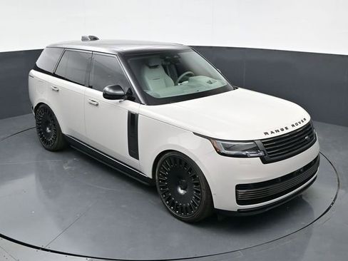 Used 2025 Land Rover Range Rover SV AWD/4WD image 28