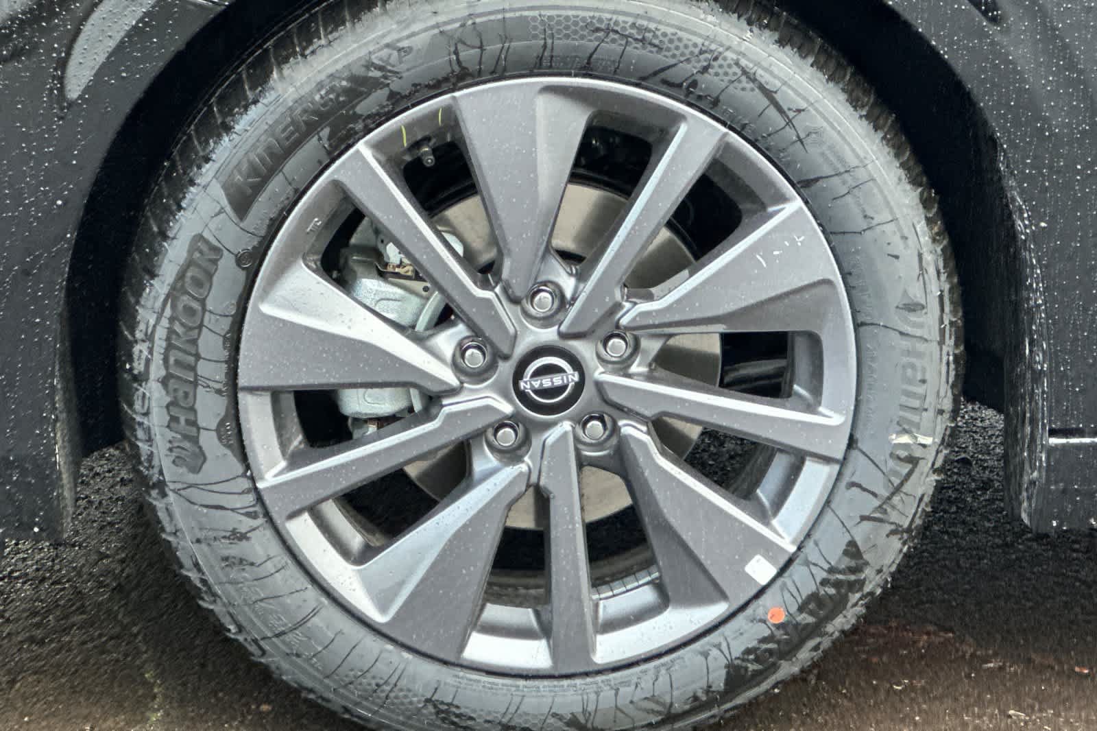 New 2026 Nissan Sentra SL w/ Floor Mat Package FWD image 23