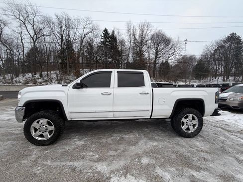 Used 2015 GMC Sierra 2500 SLT w/ Duramax Plus Package image 22
