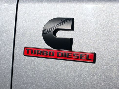 Used 2022 RAM 2500 Limited w/ Night Edition image 10