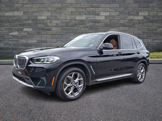 Used 2024 BMW X3 xDrive30i w/ Premium Package AWD/4WD image 3