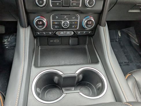 Used 2022 GMC Yukon AT4 AWD/4WD image 27