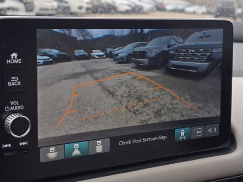 Used 2024 Honda HR-V EX-L image 8