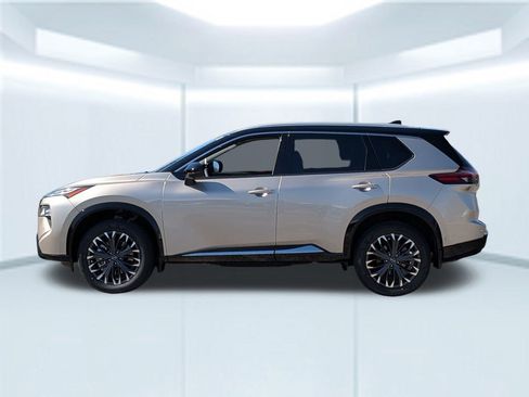 New 2026 Nissan Rogue Platinum w/ Tech Package AWD/4WD image 2