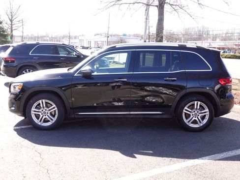 Certified 2022 Mercedes-Benz GLB 250 GLB 250 4MATIC SUV image 4