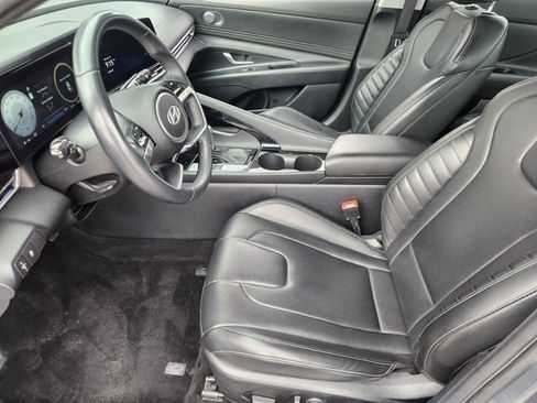 Used 2024 Hyundai Elantra Limited FWD image 10