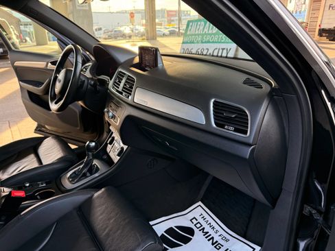 Used 2018 Audi Q3 2.0T Premium Plus w/ Premium Plus Package AWD/4WD image 22