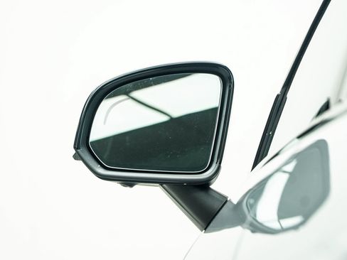 Used 2022 Volvo XC40 P8 Recharge Ultimate AWD/4WD image 15
