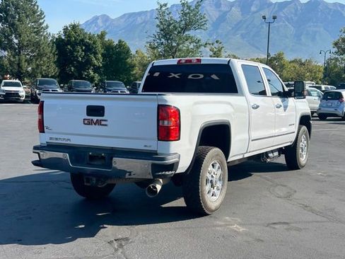 Used 2019 GMC Sierra 2500 SLT w/ Duramax Plus Package AWD/4WD image 3
