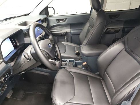 Used 2026 Ford Maverick Lariat w/ Black Appearance Package AWD/4WD image 21