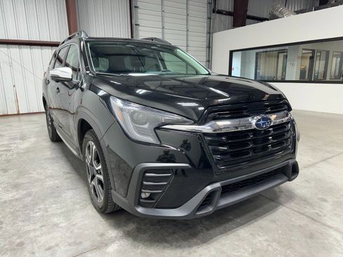 Used 2023 Subaru Ascent Limited w/ Technology Package image 9