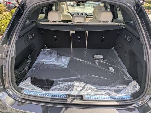 New 2026 Mercedes-Benz GLC 300 4MATIC image 12