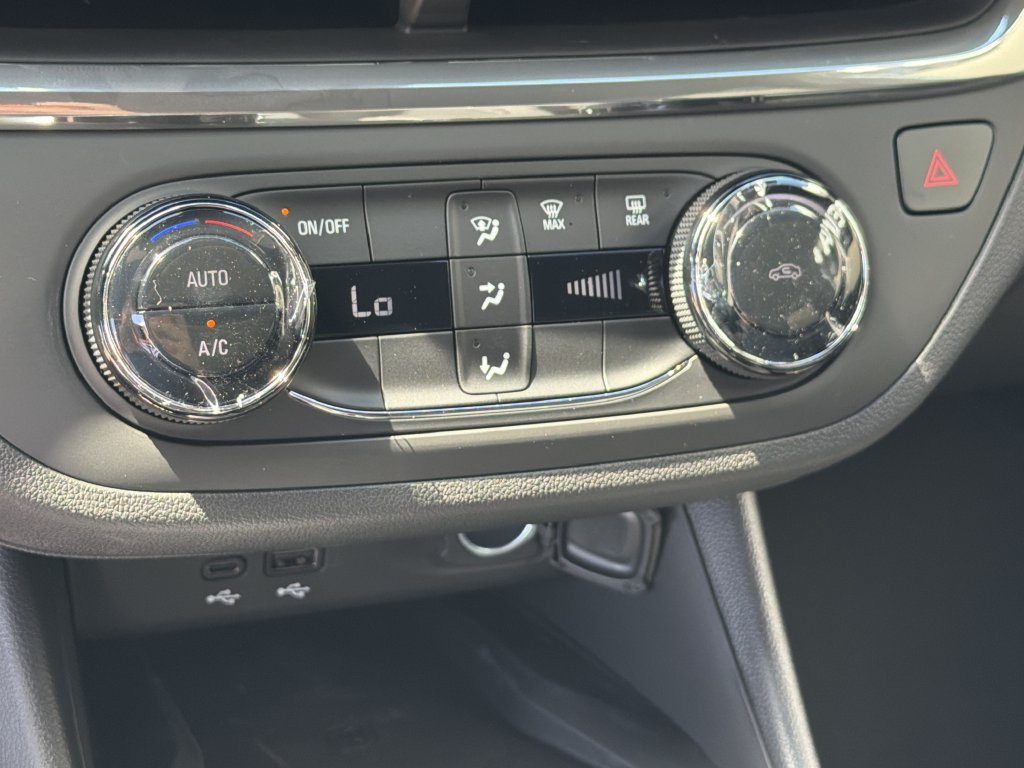 New 2026 Buick Envista Sport Touring w/ Convenience II Package FWD image 26