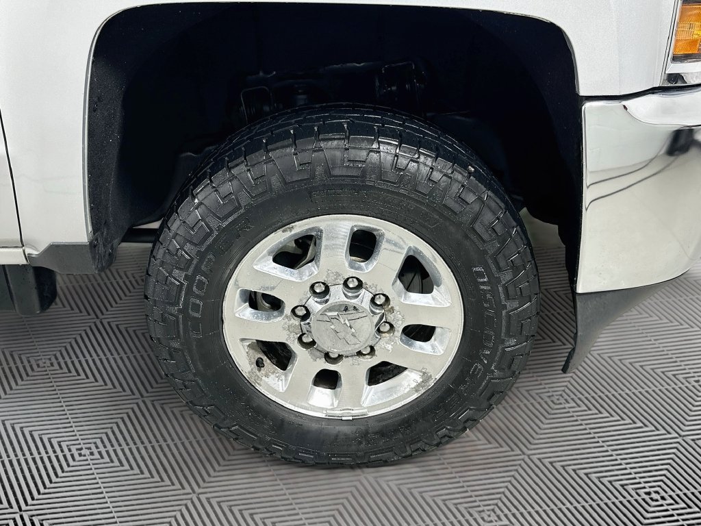 Used 2015 Chevrolet Silverado 2500 LT w/ Z71 Package, Off-Road AWD/4WD image 20