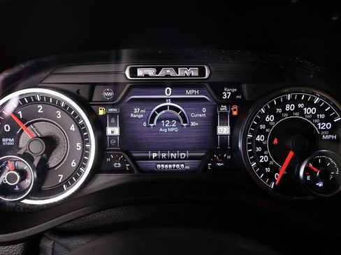 Used 2021 RAM 1500 Big Horn image 4