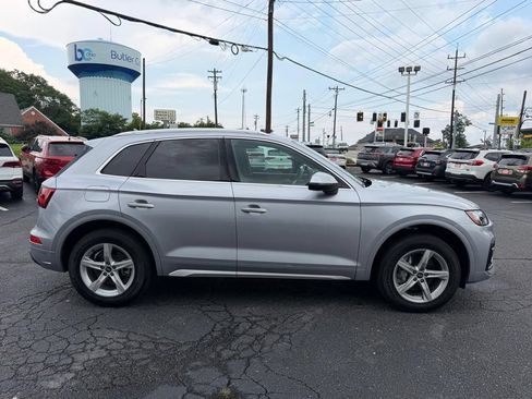 Used 2023 Audi Q5 2.0T Premium w/ Convenience Package AWD/4WD image 5