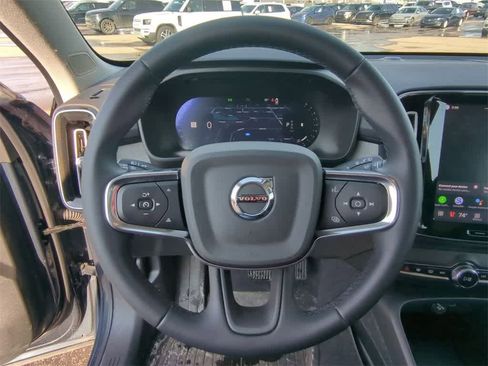 Used 2026 Volvo XC40 B5 Core w/ Protection Package Premier image 21
