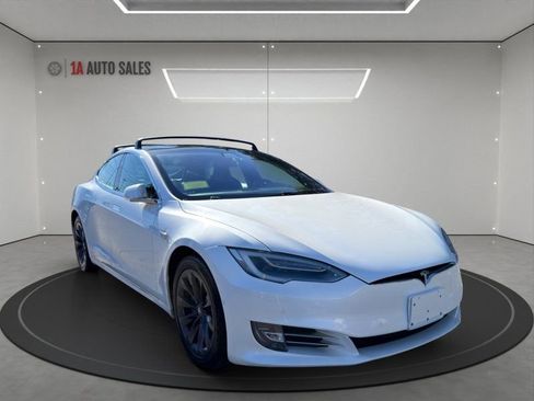 Used 2019 Tesla Model S Long Range image 7