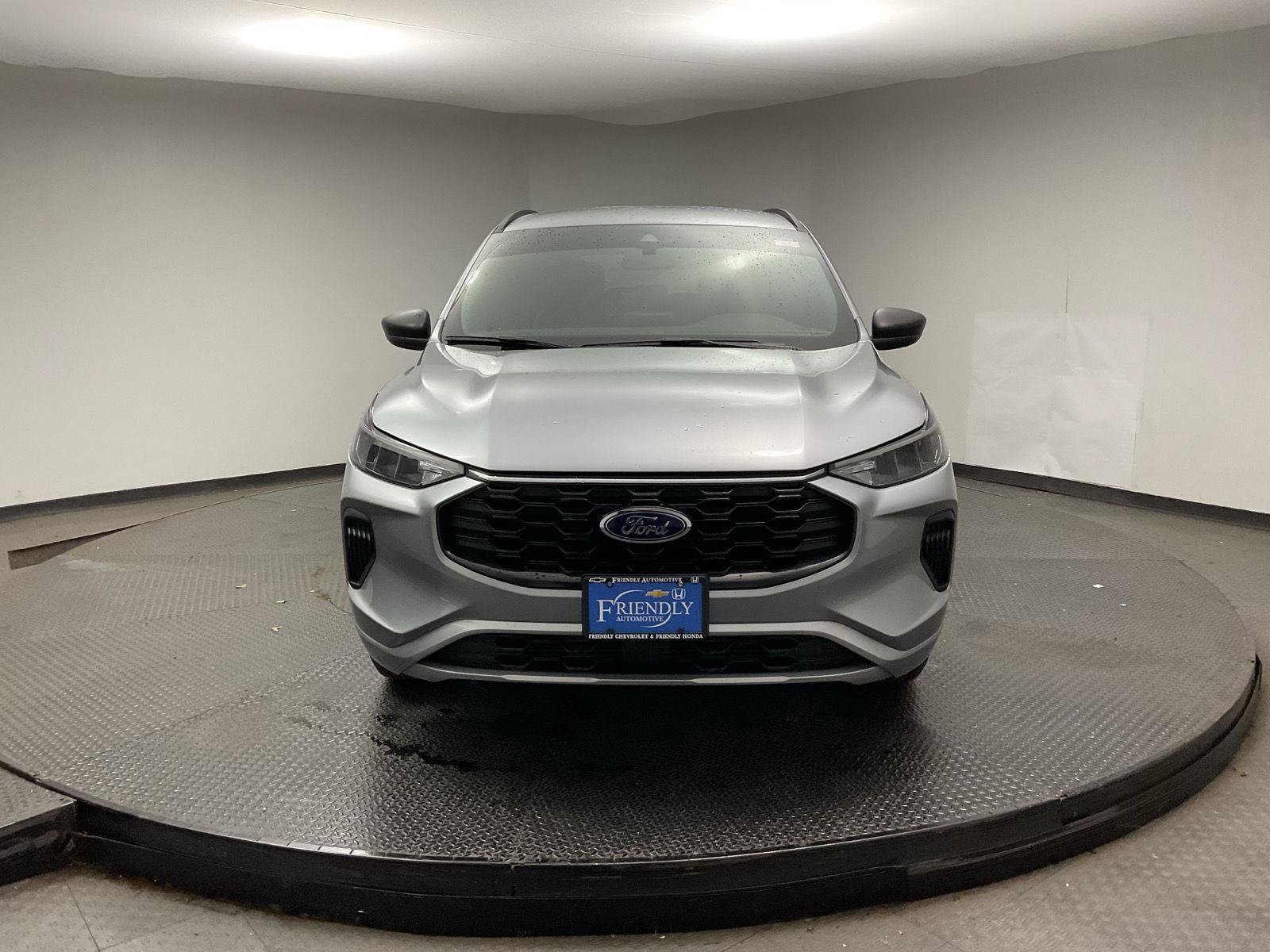 Used 2024 Ford Escape ST-Line AWD/4WD image 2