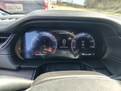 New 2026 Jeep Grand Cherokee Altitude AWD/4WD image 33