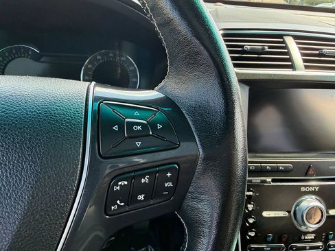 Used 2016 Ford Explorer Platinum AWD/4WD image 26