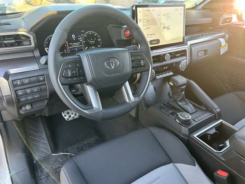 Used 2025 Toyota Tacoma TRD Sport w/ TRD Sport Upgrade Package image 2