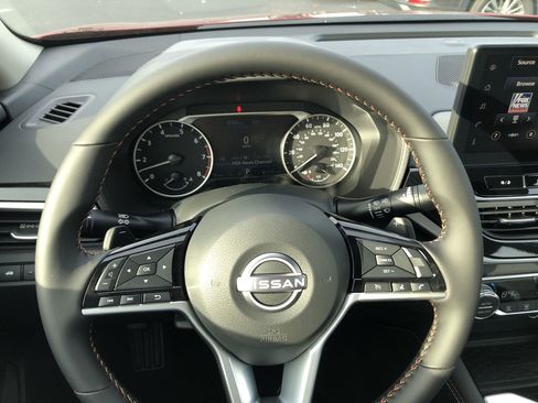 New 2025 Nissan Altima 2.5 SR w/ SR Premium Package image 24