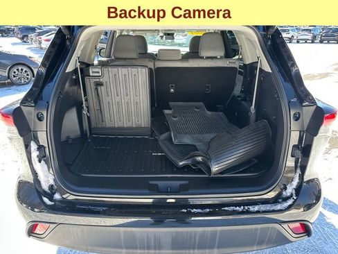 Certified 2024 Toyota Highlander LE image 13