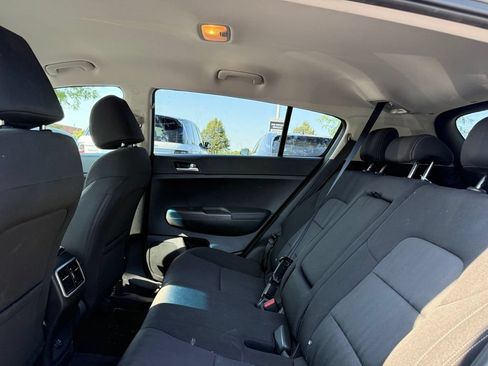 Used 2021 Kia Sportage LX FWD image 16