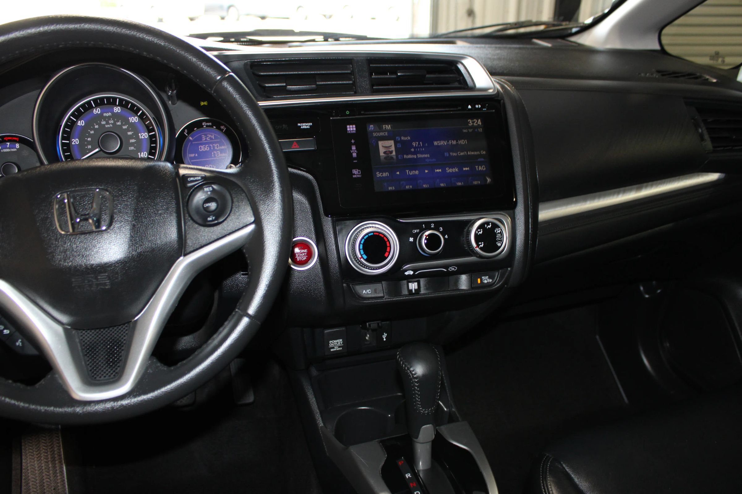 Used 2017 Honda Fit EX-L image 13
