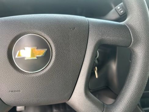 New 2026 Chevrolet Express 2500 w/ Communications Package RWD image 19