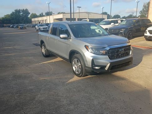 Used 2025 Honda Ridgeline RTL image 6