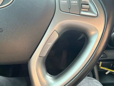 Used 2014 Hyundai Tucson Limited w/ Technology Package 02 FWD image 15