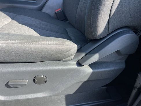 Used 2022 Ford Expedition XLT image 12