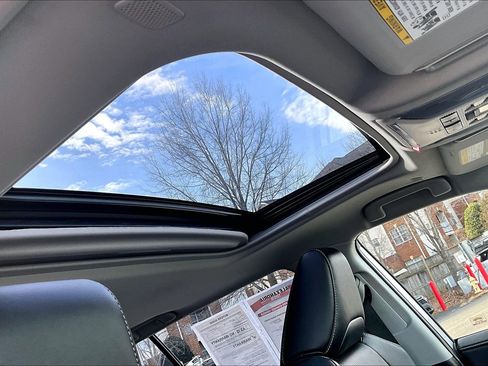 Used 2025 Toyota RAV4 Limited image 21