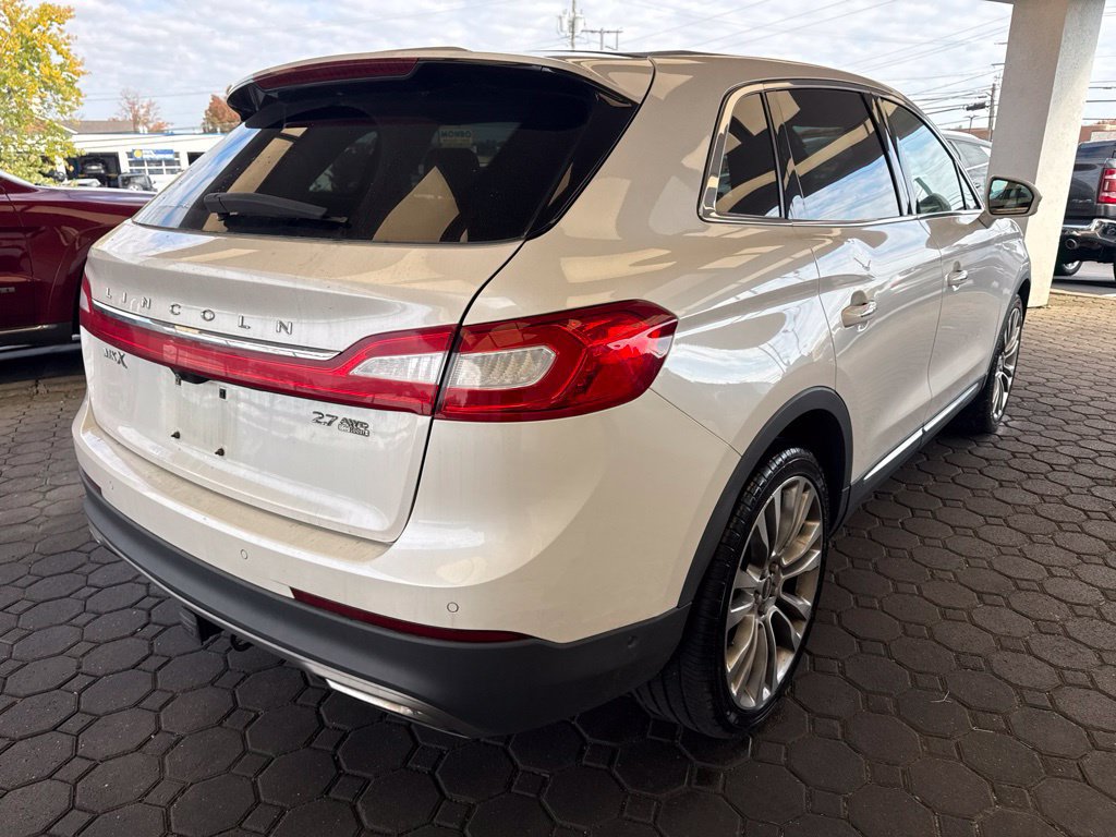 Used 2016 Lincoln MKX Reserve w/ Luxury Package AWD/4WD image 5