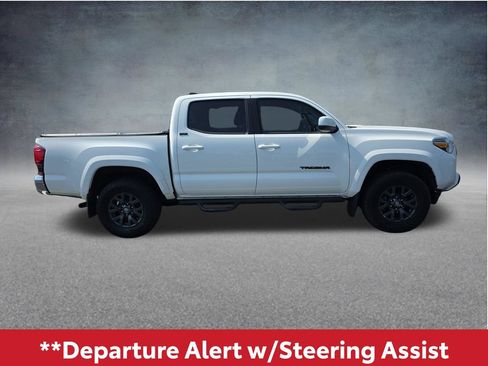 Used 2021 Toyota Tacoma SR5 RWD image 4