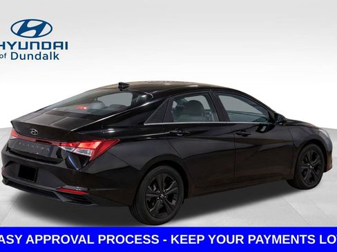 Used 2023 Hyundai Elantra SEL FWD image 2