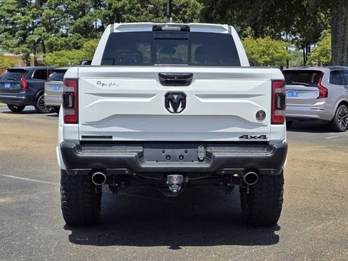 Used 2024 RAM 1500 Big Horn AWD/4WD image 5