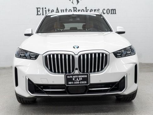 Used 2026 BMW X5 xDrive40i w/ Premium Package AWD/4WD image 3