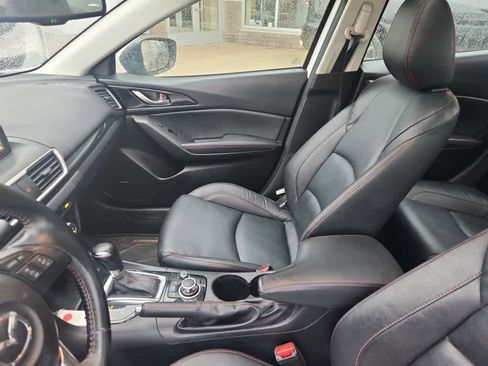 Used 2016 MAZDA MAZDA3 i Grand Touring image 9