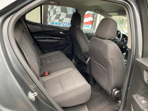 Used 2018 Chevrolet Equinox LT image 12