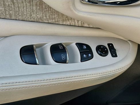Used 2023 Nissan Murano SL w/ SL Moonroof Package FWD image 18