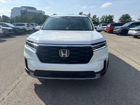 Used 2025 Honda Pilot Elite image 15