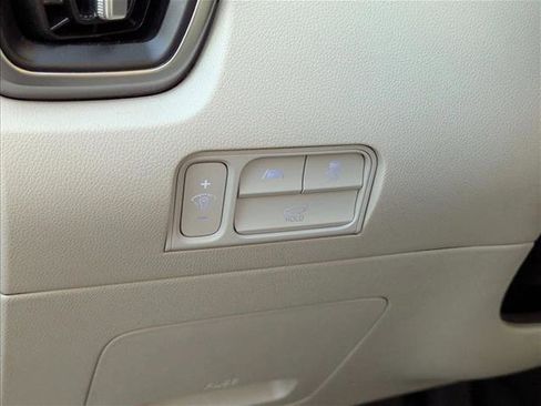 Used 2023 Kia Sorento EX w/ Panoramic Sunroof Package image 6