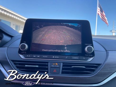 Used 2023 Nissan Altima 2.5 SV image 8