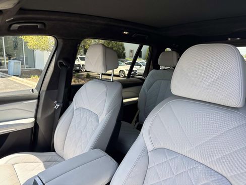 Certified 2023 BMW X7 xDrive40i w/ Climate Comfort Package AWD/4WD image 33