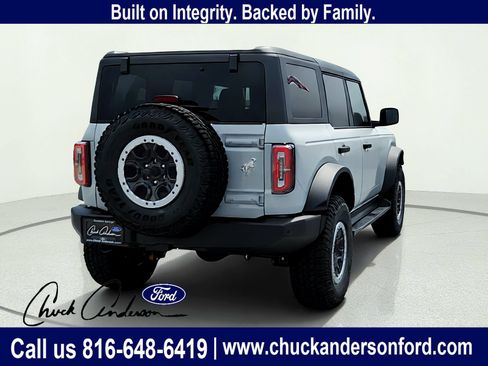 New 2026 Ford Bronco Outer Banks w/ Sasquatch Package AWD/4WD image 8