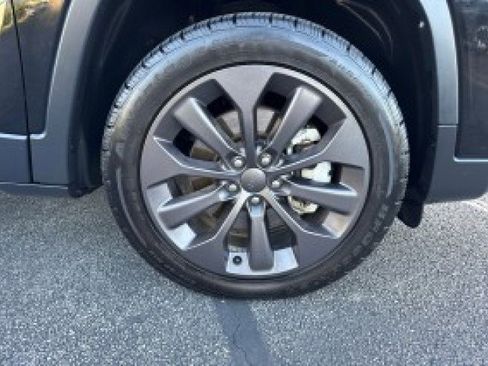 Used 2021 Jeep Cherokee Latitude Lux 80th Anniv w/ Quick Order Package 26U 80TH image 12